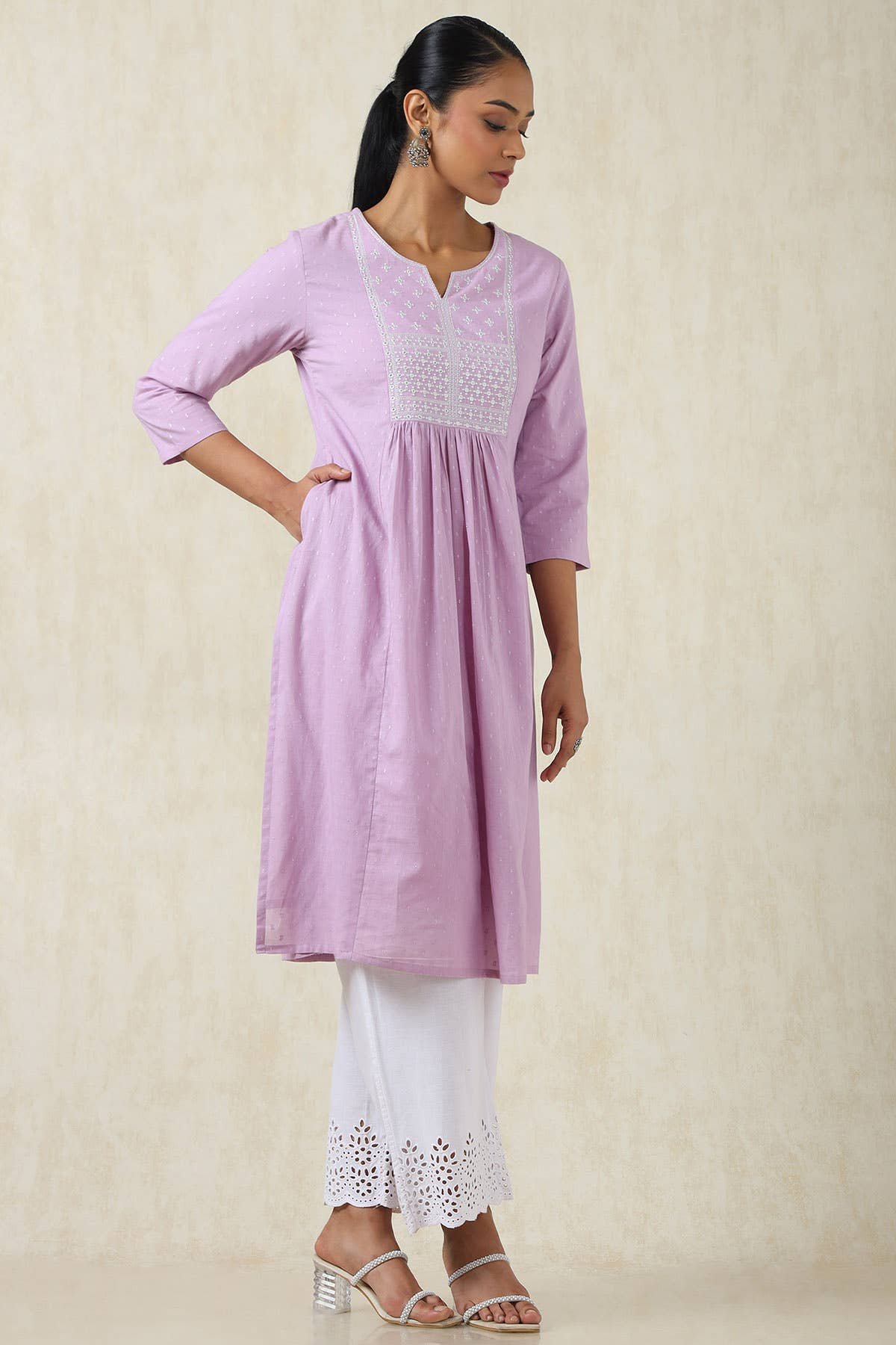 Purple Cotton Dobby Solid Kurta With Sequins - Image 5